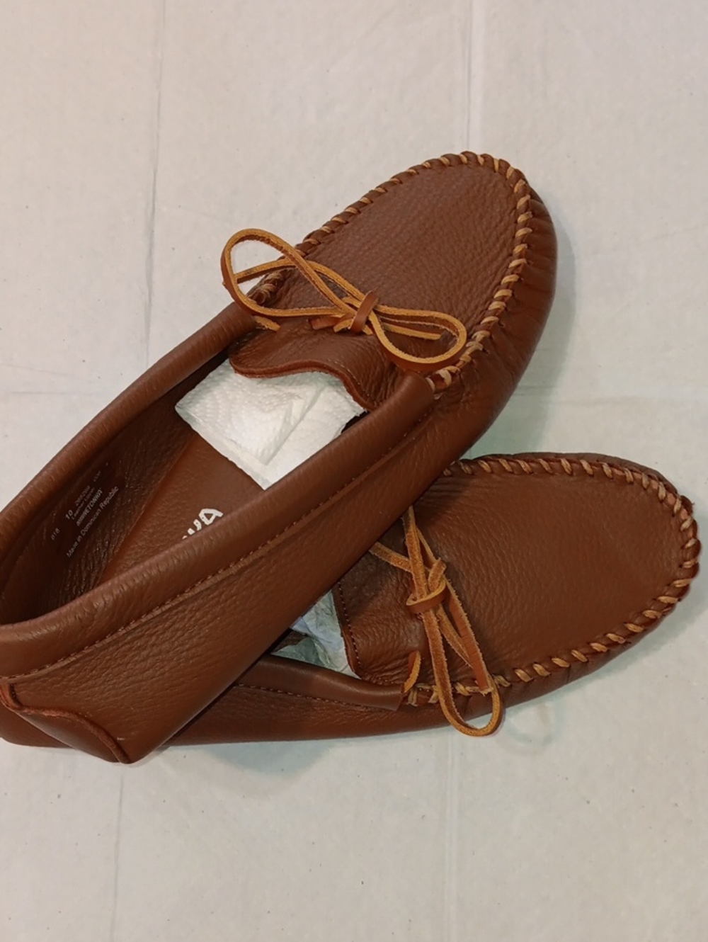 Minnetonka Mens Double Deerskin Moccasins 10 - Picture 9 of 9